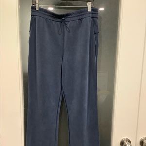 Lululemon Softstreme wide leg pants. Size 10